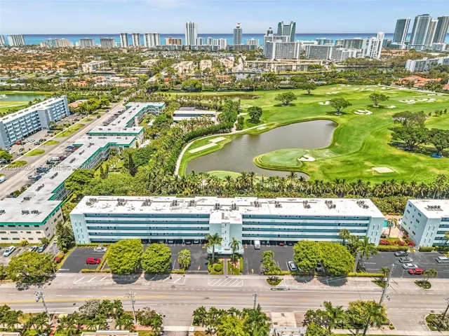 1-bedroom home at 700 NE 14th Avenue #307, Hallandale Beach