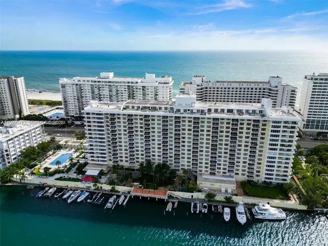 2-bedroom home at 5600 Collins Avenue #7Y, Miami Beach