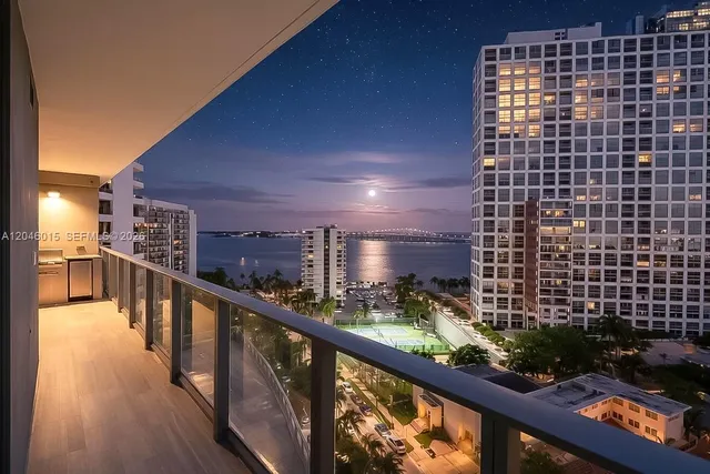 1-bedroom home at 1451 Brickell Avenue #1404, Miami