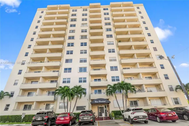 2-bedroom home at 900 NE 18th Avenue #505, Fort Lauderdale