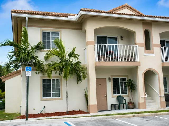 2-bedroom home at 4950 Washington Street #124, Hollywood