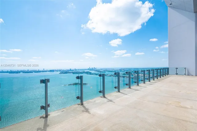 5-bedroom home at 700 NE 26th Terrace #PH02, Miami