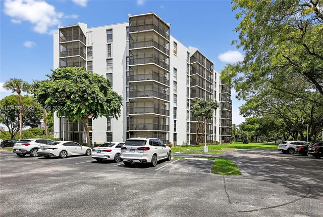 2-bedroom home at 3401 N Country Club Drive #109, Aventura