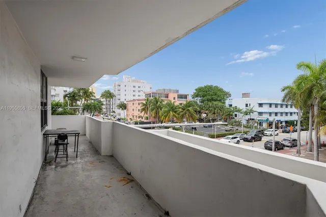 2-bedroom home at 4301 Collins Avenue #202, Miami Beach