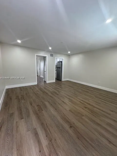 1-bedroom rental at 6805 SW 88th Street #1, Pinecrest