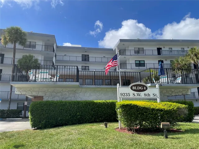 1-bedroom home at 9235 SW 8th Street #209, Boca Raton