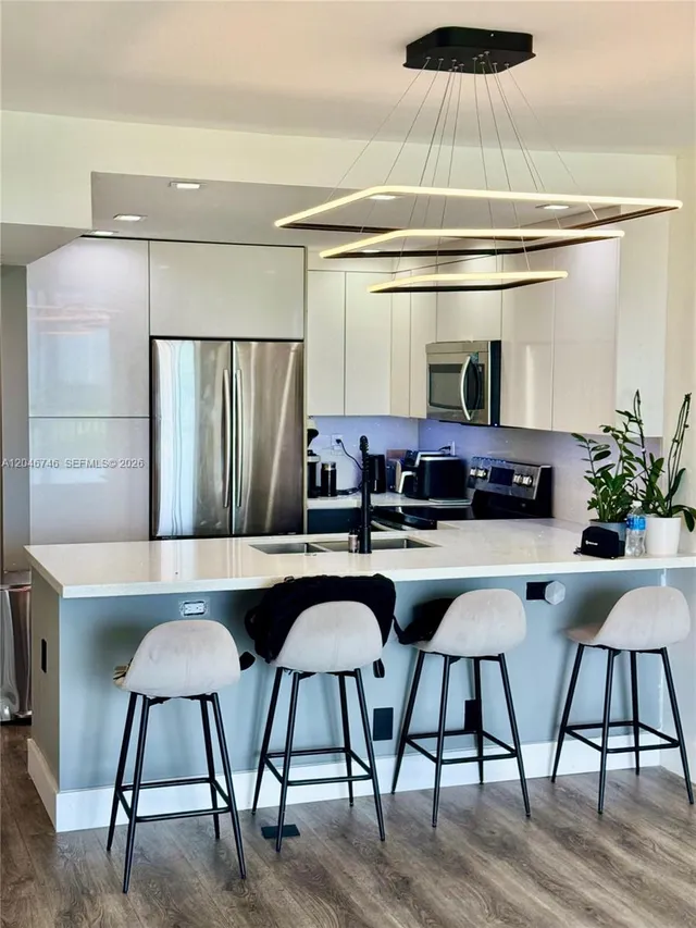 1-bedroom home at 20379 W Country Club Drive #1537, Aventura