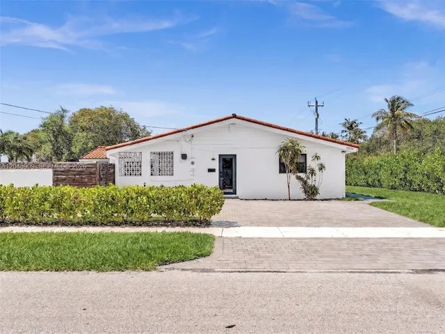 4-bedroom home at 19225 NE 18th Avenue, Miami