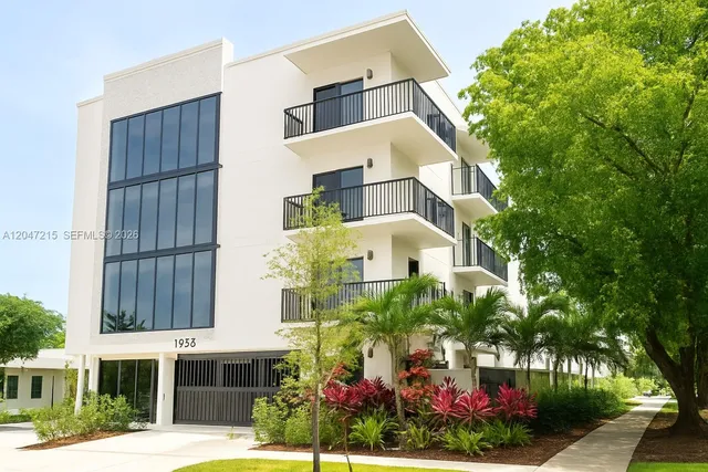 2-bedroom rental at 1950 Fletcher Street #305, Hollywood