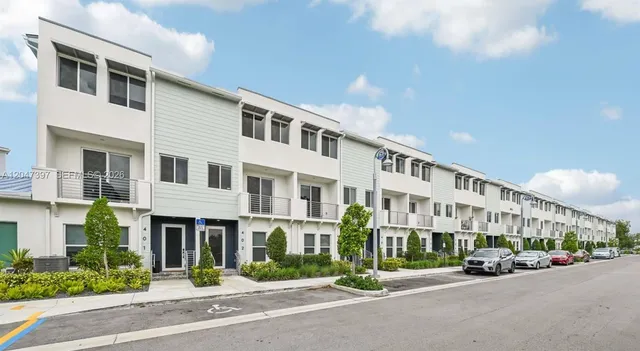 4-bedroom rental at 18155 SW 98th Avenue #Aria, Palmetto Bay