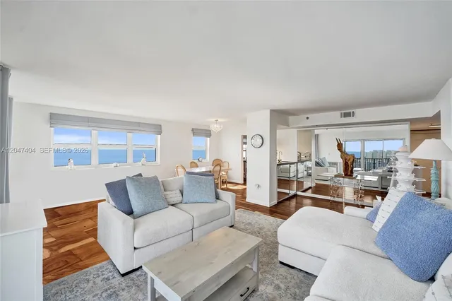 3-bedroom rental at 1201 S Ocean Drive #1702N, Hollywood