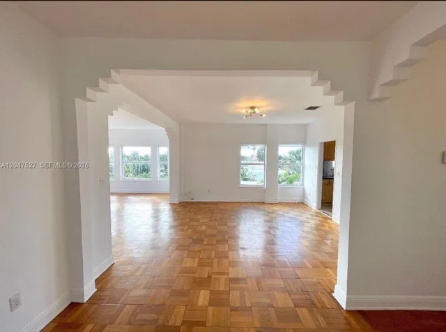 2-bedroom rental at 4035 N Meridian Avenue #PH, Miami Beach