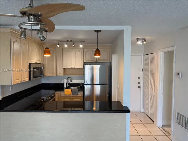 1-bedroom rental at 1990 Marseille Drive #303, Miami Beach