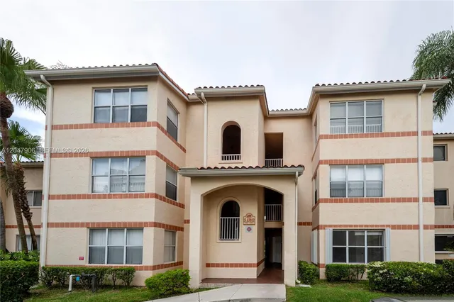 2-bedroom home at 3480 N Pinewalk Drive #N 116, Margate