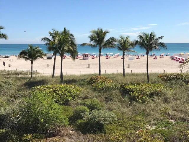 1-bedroom rental at 100 Lincoln Road #1126, Miami Beach