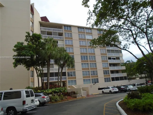 2-bedroom rental at 6921 Environ Boulevard #4P, Lauderhill