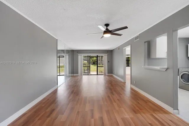 2-bedroom home at 301 N Pine Island Road #165, Plantation