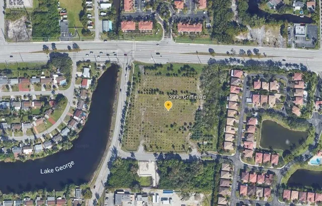 Land at 3990 Griffin Road, Hollywood