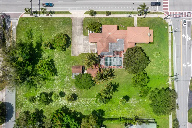 Land at 556 E Hillsboro Boulevard, Deerfield Beach