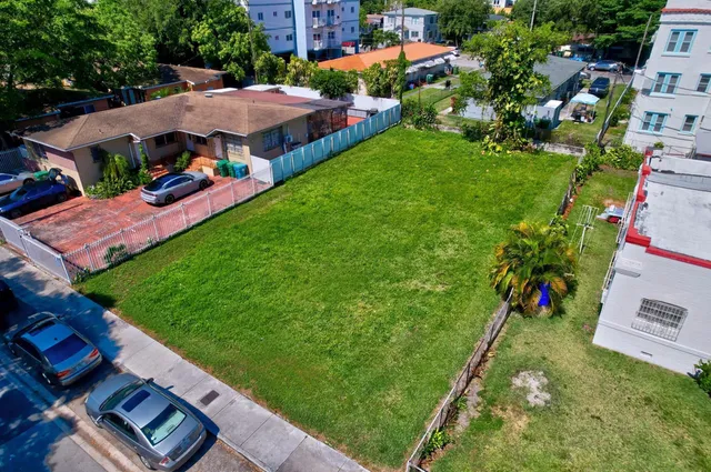 Land at 512 SW 6th Avenue, Miami