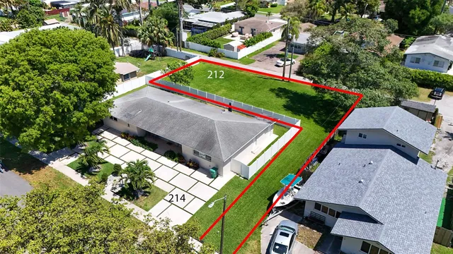 Land at 212 SE 5th Street, Dania Beach