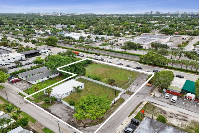 Land at 3301 N Dixie Highway, Oakland Park