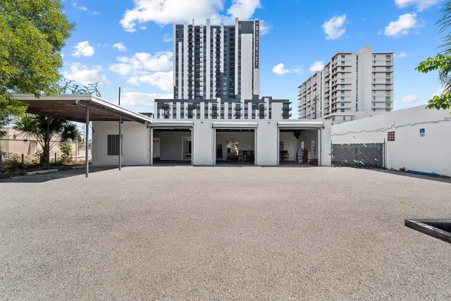 Commercial at 804-810 NE 4th Avenue #804, 805 & 810, Fort Lauderdale