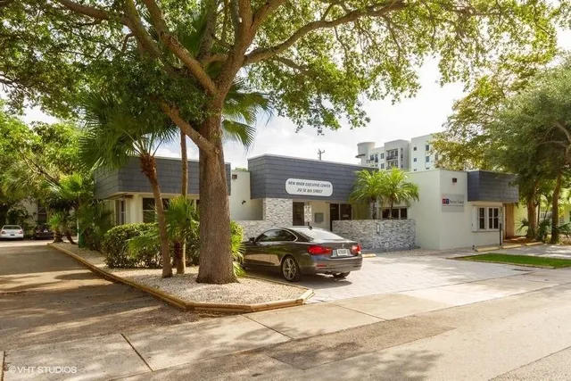 Commercial at 212 SE 8th Street, Fort Lauderdale