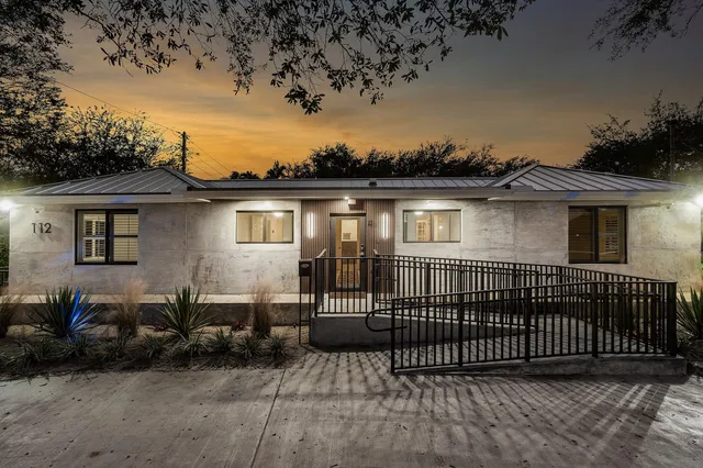 Commercial at 112 SE 10th Street, Delray Beach