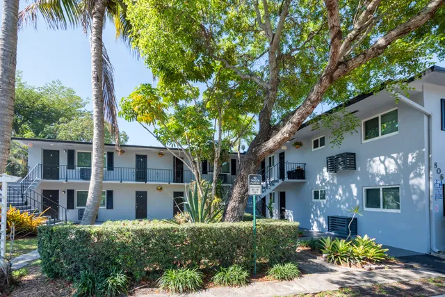 Commercial at 806 NE 16th Place #1-8, Fort Lauderdale