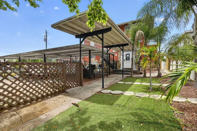 Commercial at 800 14th Street, West Palm Beach