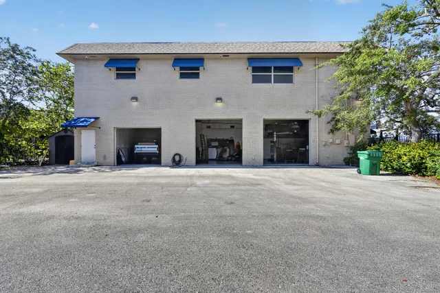 Commercial at 234 NE 4th Avenue, Delray Beach