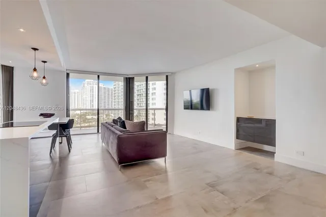 2-bedroom home at 20191 E Country Club Drive #802, Aventura