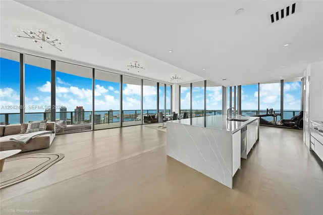4-bedroom home at 500 Alton Road #4401, Miami Beach