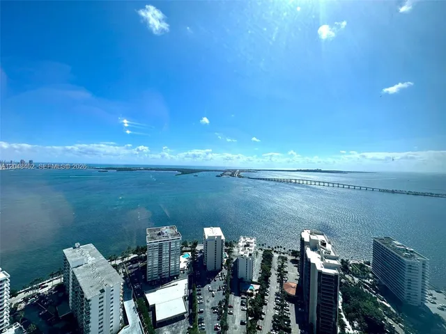 4-bedroom home at 1425 Brickell Avenue #42E, Miami