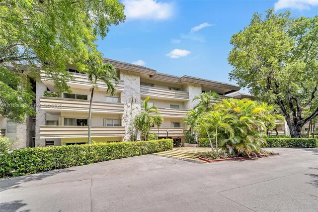 2-bedroom home at 1205 Mariposa Avenue #307, Coral Gables