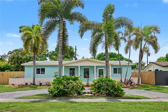 3-bedroom home at 301 SW 65th Avenue, Pembroke Pines