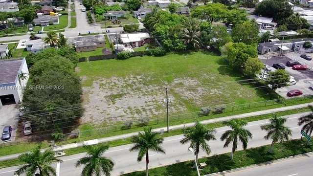 Land at 5421 W Hallandale Beach Boulevard, West Park