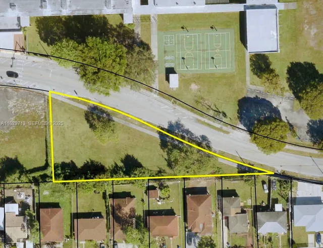 Land at 1895 NW 75 Street, Miami