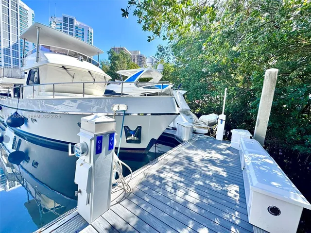 Land at 3575 Mystic Pointe Drive, Aventura