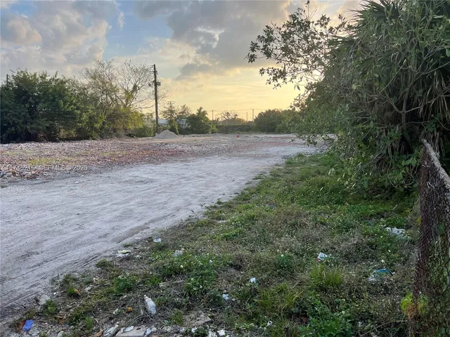 Land at 147 NW 31st Avenue, Lauderhill