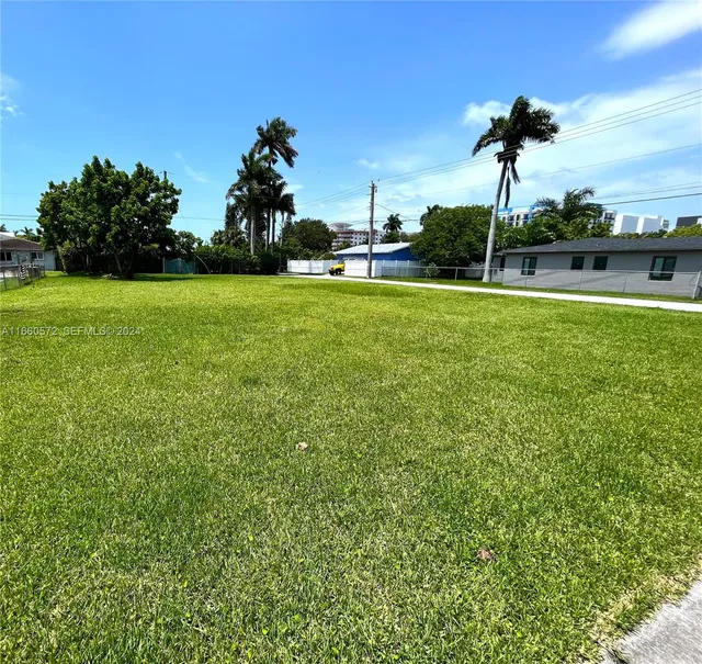 Land at 212 NE 1st Street, Dania Beach