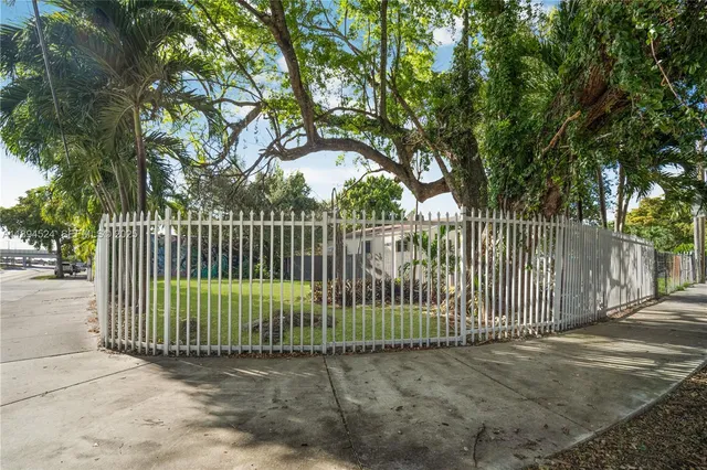 Land at 2900 NW 11th Avenue, Miami