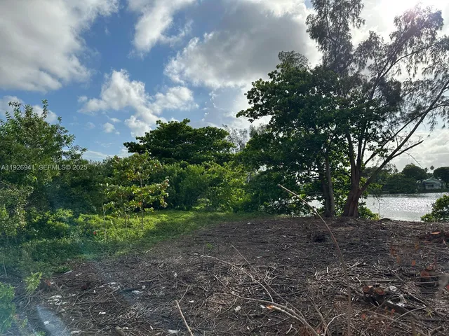 Land at 0 SW 10th Avenue, Hallandale Beach
