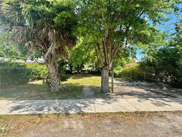 Land at 629 NW 65th Street, Miami