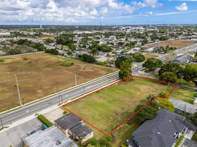 Land at 945 W Lucy Street, Florida City