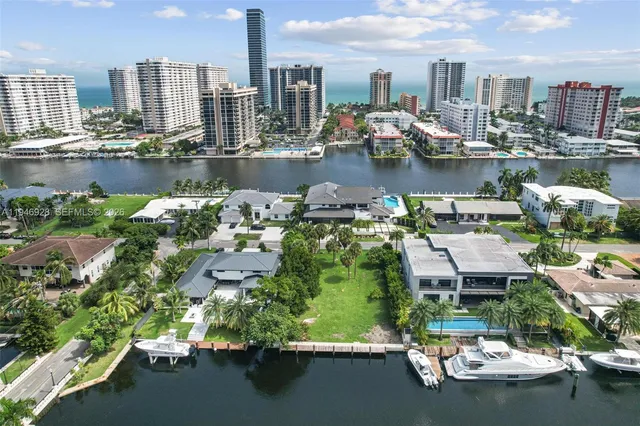 Land at 606 Palm Drive, Hallandale Beach