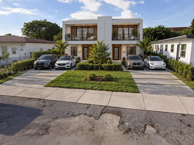 Land at 10 Nw Street, Hallandale Beach