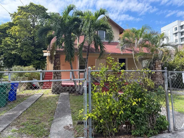 Land at 1234 NW 9th Avenue, Miami
