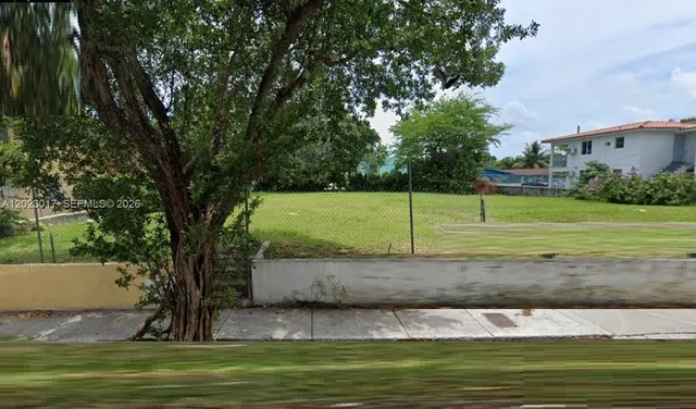Land at 240 SW 7th Avenue, Miami
